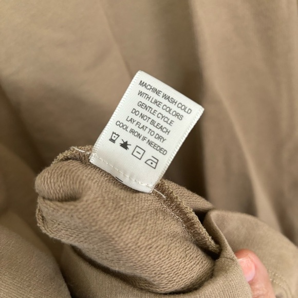 Tan plaid shacket Size Medium - Picture 10 of 10